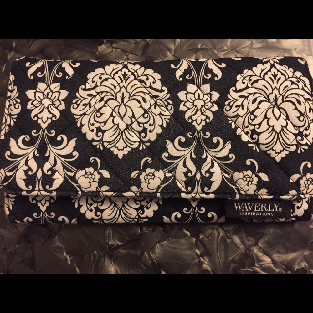 Pretty Waverly Inspirations Tri-Fold Wallet